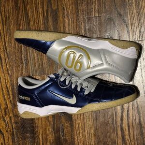 Nike Total90 Indoor Soccer Shoes